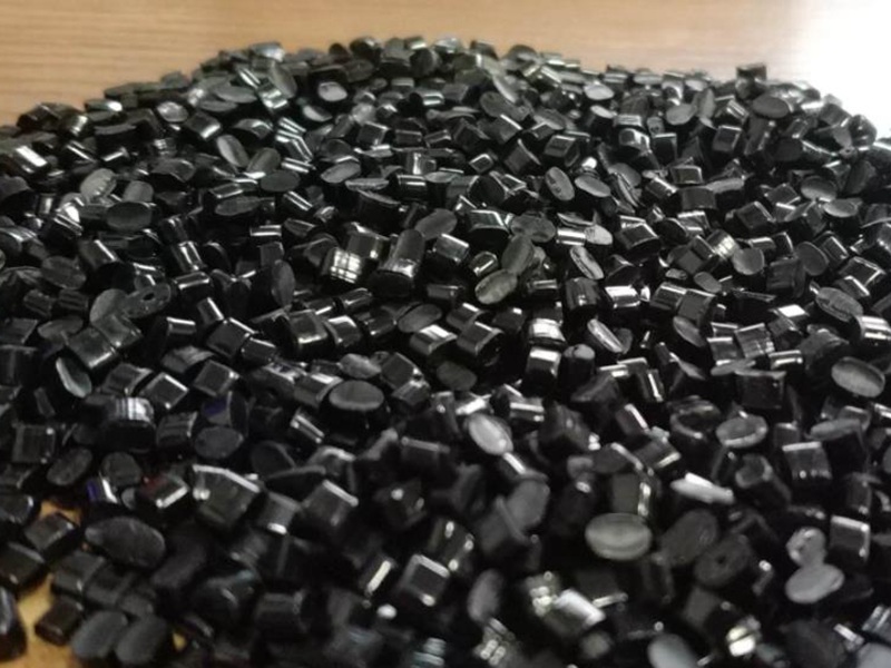 如何解決改性尼龍擠出制品出現鯊魚皮現象？